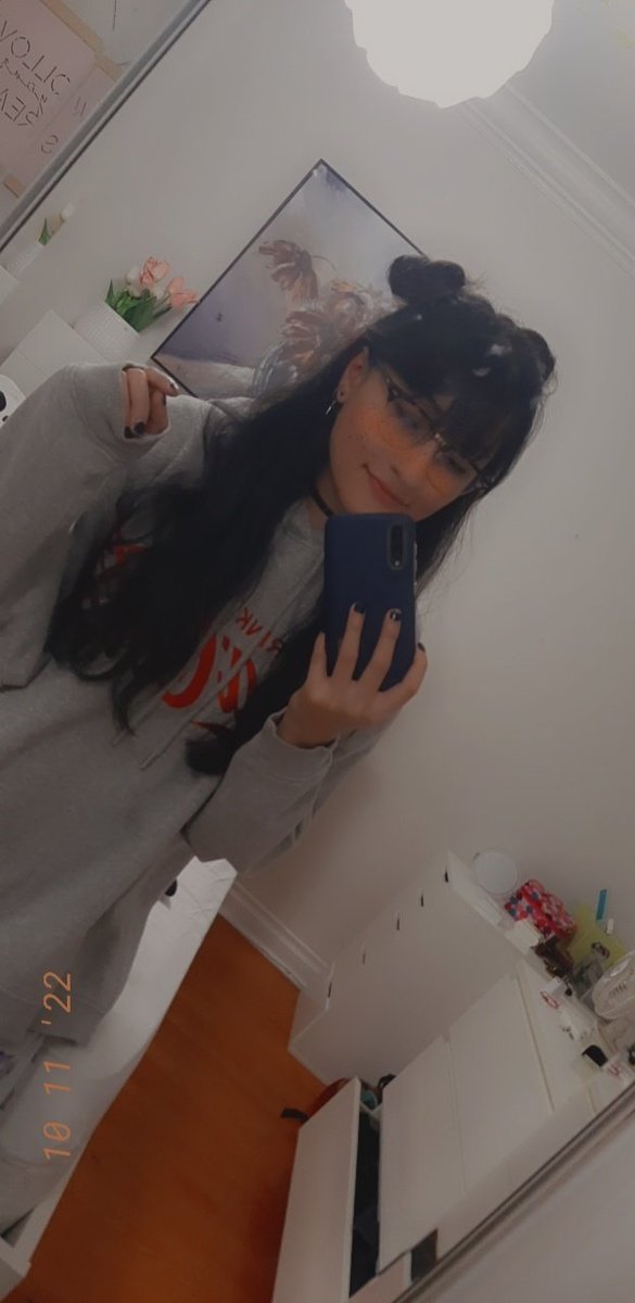 lPapsl's tweet photo. I did a thing with my hair again π€
My hair is getting longer βΊ
#selfie #SelfieOfTheDay #doublebuns https://t.co/P939KFkxy1