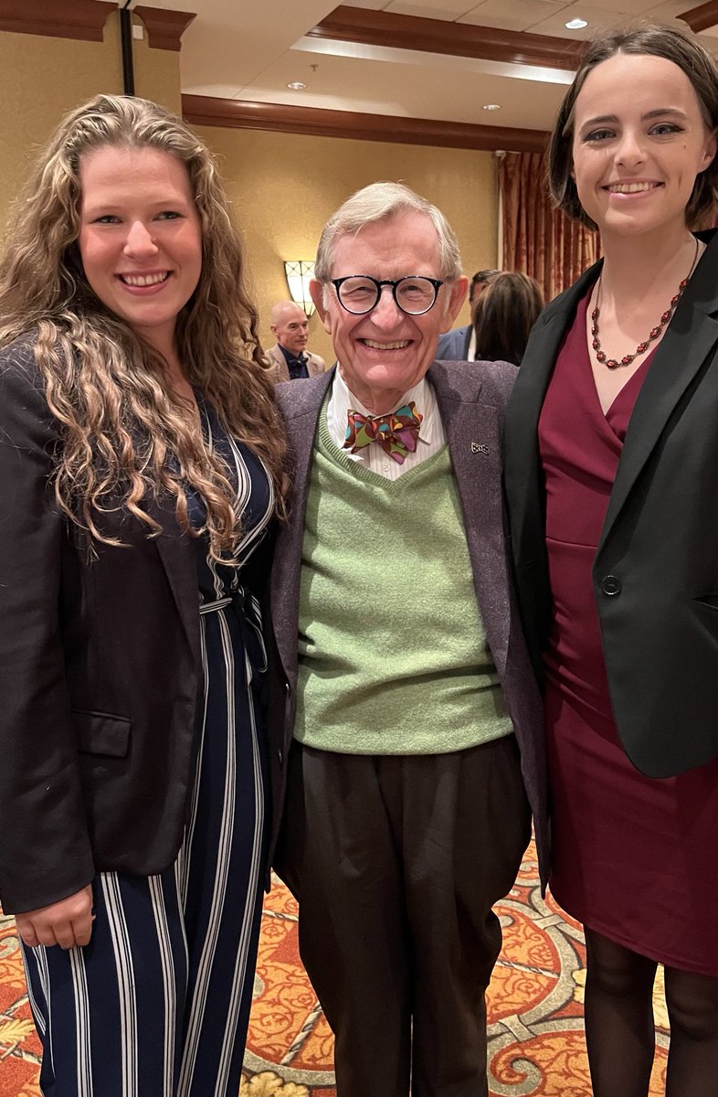 gordongee's tweet photo. I enjoyed speaking at the YMCA dinner in Parkersburg this week and hearing the goals and dreams of two incoming honors students. https://t.co/NgylRXwgwv