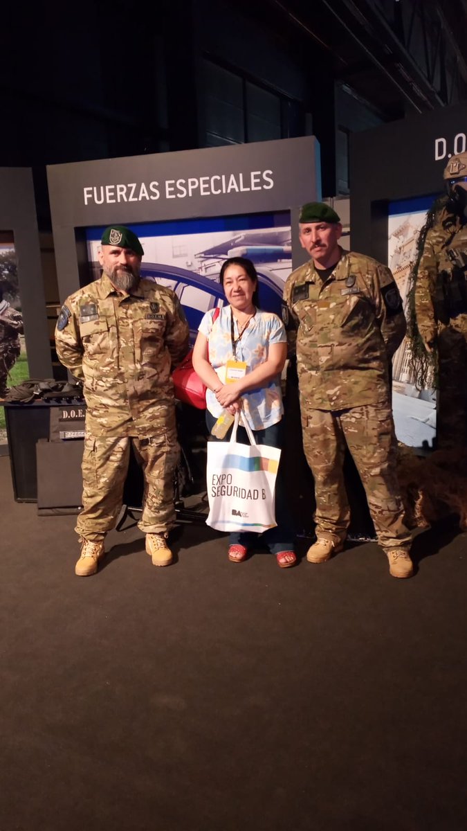 ProQuilmes1's tweet image. Hoy participamos de la Expo Seguridad de BA en la Rural ,una exposición de seguridad privada.
Poniendo el foco en el cuidado de todo vecino que requiera datos,tecnología,personal capacitado ,también recorrimos los estand  y participamos de charlas estupendas.