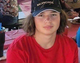 UCSO's tweet photo. ***UPDATE***
Katiana Peterson &amp; Elijah Seeley were seen at 4 AM today near 1700 S Redwood Rd in Salt Lake. Katiana: black pants, black jacket, red hoodie. Elijah: black pants, black hoodie, camo jacket, brown beanie. If seen contact local law enforcement. @UCSO @SpanishForkPD https://t.co/8oB6Bfhpw1