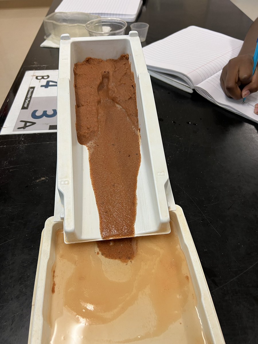 Checking out this trunk from <a href="/GBRATX/">Guadalupe-Blanco River Authority</a> made our lab so much more convenient! The students observed how water weathers, erodes, and deposits sediment. They had such a great time learning! @TeamRBES <a href="/WoodsComal/">Katie Woods</a> <a href="/Whaleytwinks/">Amanda</a>