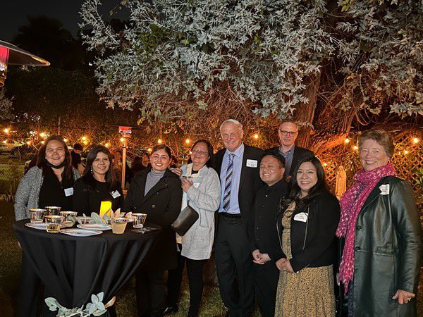 mrstinsay's tweet photo. Microschool Cocktail and Conversation @pb_school 
A great way to celebrate a successful &amp; affirming week of visits from donors, PD w/ @JillAnnable, and the hard work and dedication of our PBS staff, alumni, and parents as the flagship Microschool in @lacatholics @DrChrisArellano https://t.co/Ja5y6muu2L