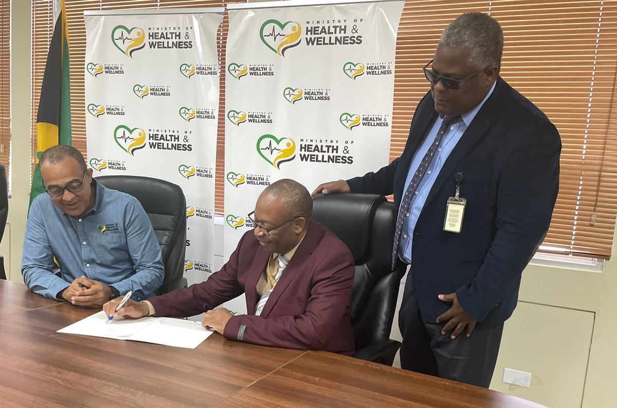 themohwgovjm's tweet photo. Today we signed agreements with another 5 health facilities to put a dent in our elective surgery backlog.
Thanks to our partners for their collaboration, in the public health interest.
@christufton @julietcuthbert
#CodeCare #GoodThings #PublicHealth https://t.co/CHnKsFKduv