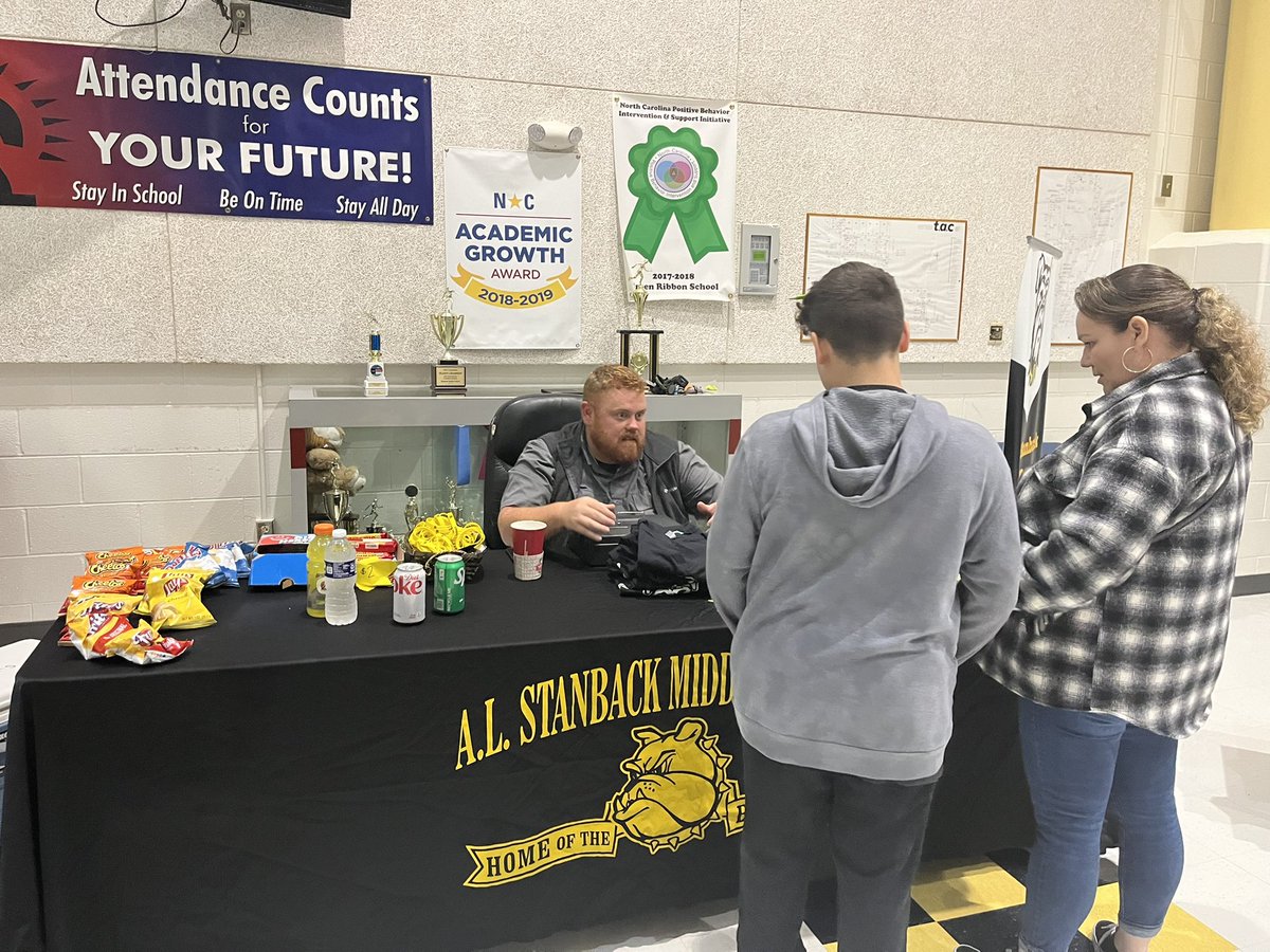 Kenisha S. tweet media