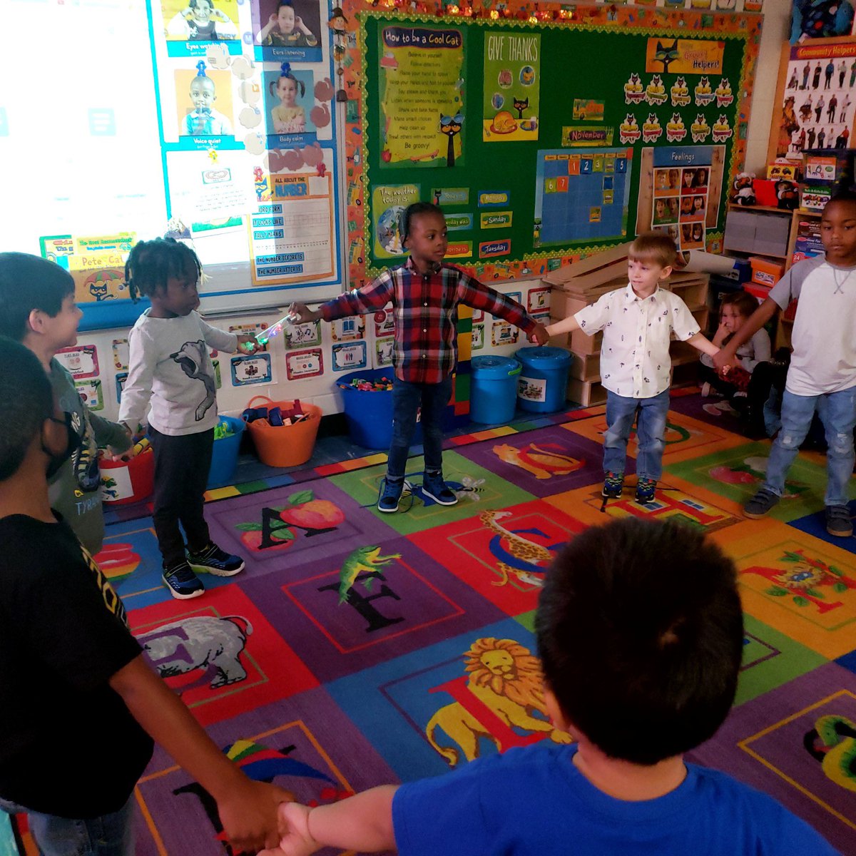 MtCarmelES_HCS's tweet photo. Monday in STEM, Pre-K learned how human bodies conduct electricity and how electrodes are needed to complete the circuit. @drhafza @DrAttenyaScott @KrystalLRichter
@iammrsbolds @AntonioMattox2
#MustangsRock #CommunityBuilders #YouBelongInHenry #ExpectEarlyLearningHCS https://t.co/8jDmylM5ok