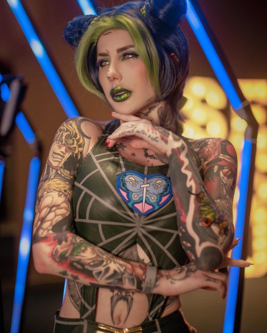 🦋 JOLYNE CUJOH 🦋  Honestly I&rsquo;m so so happy right now 💕 thank you @gabrielleeccard for the amazing photo