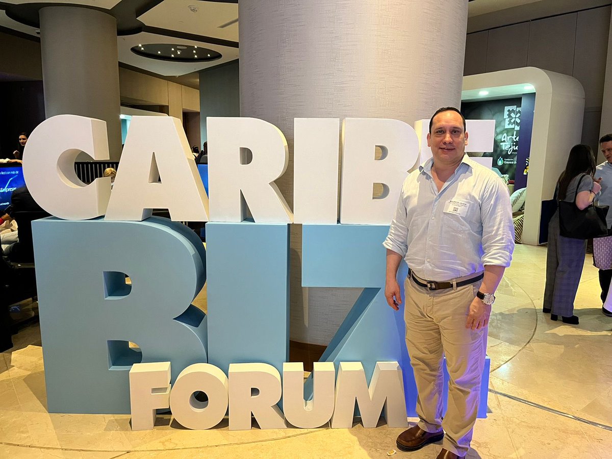 Atlanticonnect_'s tweet photo. #Hoy | Nuestro director ejecutivo, Mauricio Vengoechea, estuvo presente en #CaribeBIZ2022, forum organizado por @Camarabaq. Muchas gracias por la invitación a esta iniciativa que aporta #UnNuevoHorizonte a la productividad y a los procesos de las empresas. https://t.co/ftDE1mjVmB