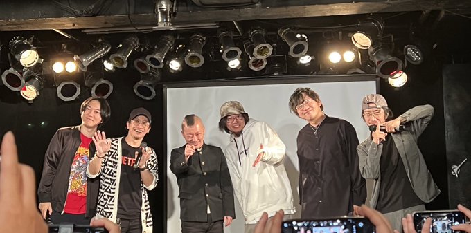 超怪奇倶楽部おつでした!楽しかった～
都市ボーイズさん、村上ロックさん、匠平さん、下駄華緒さん、田中俊行さん!漫才ライブだった('◉◞౪◟◉) 