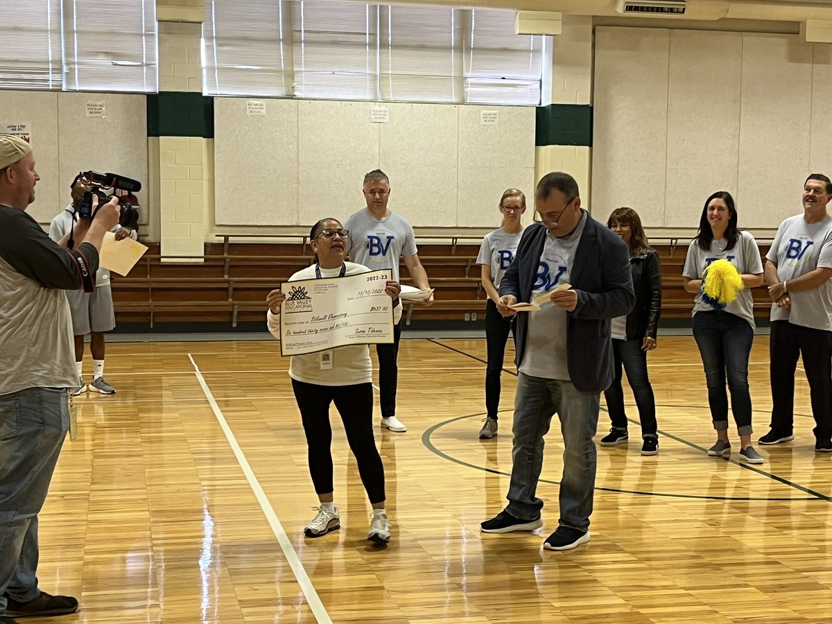 Great Day to be a Mustang! The Surprise Squad delivered! <a href="/BVEdFoundation/">Blue Valley Educational Foundation</a> <a href="/bvschools/">Blue Valley Schools</a> <a href="/StilwellMustang/">Stilwell Elementary</a>