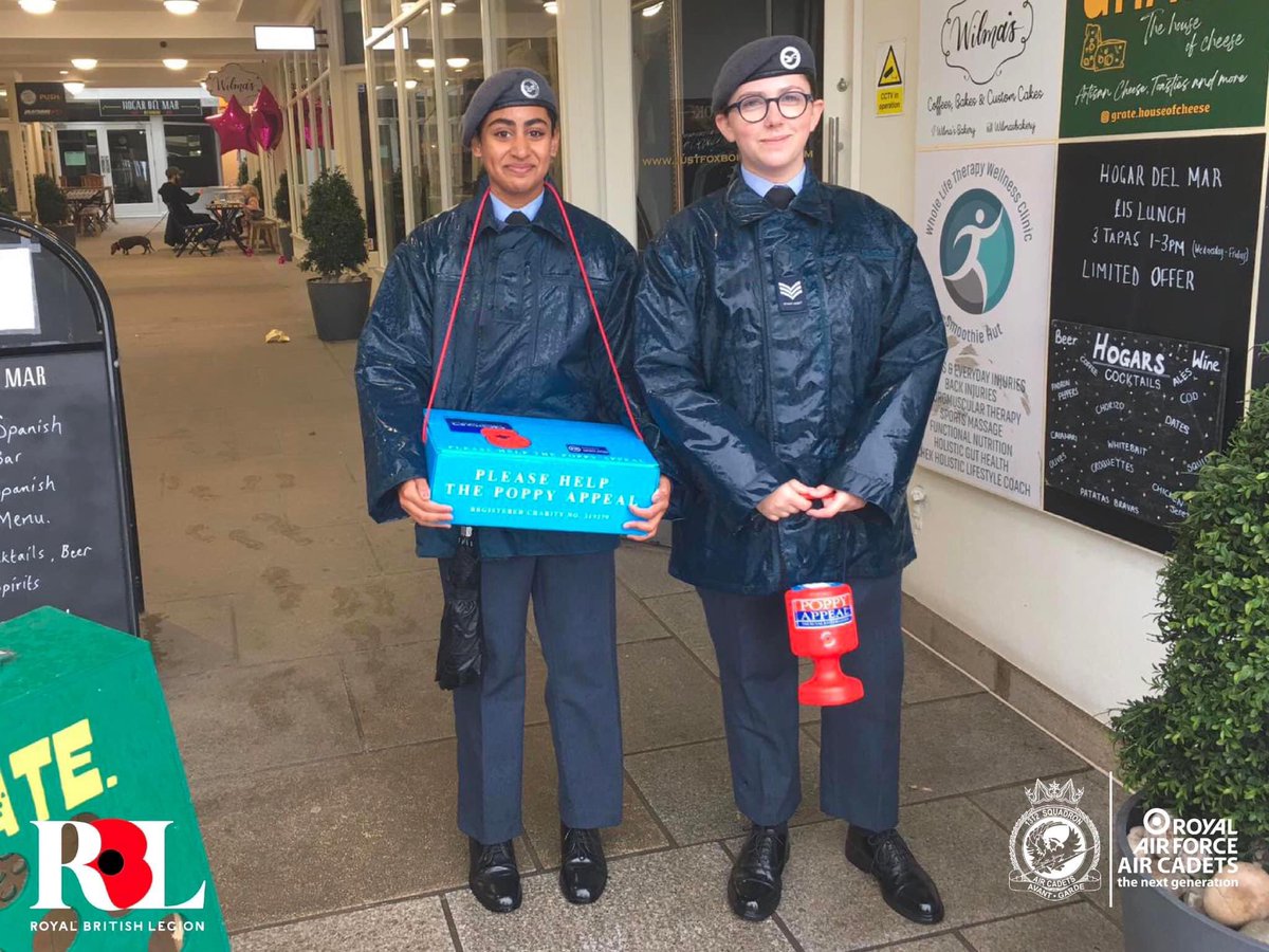 WgCdrWeston's tweet photo. Air Cadets from across Essex Wing have been giving up their time selling poppies to raise funds for the Royal British Legion, including cadets from 1312 (Southend-on-Sea) Sqn. https://t.co/AIBaSuKBt5