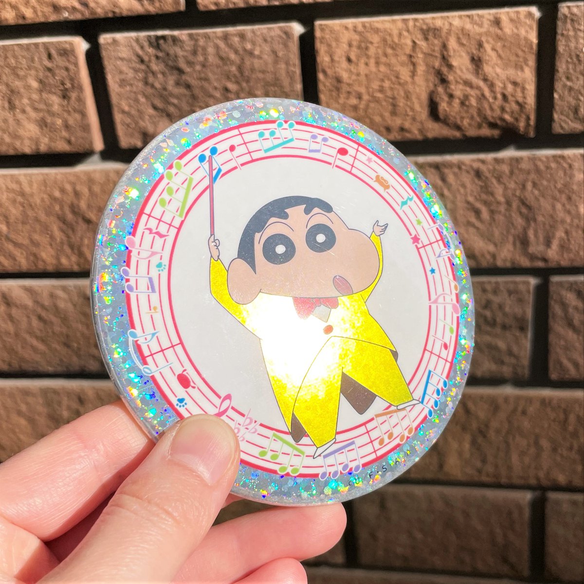 クレヨンしんちゃん シネマパレード 金のピンバッジ30個