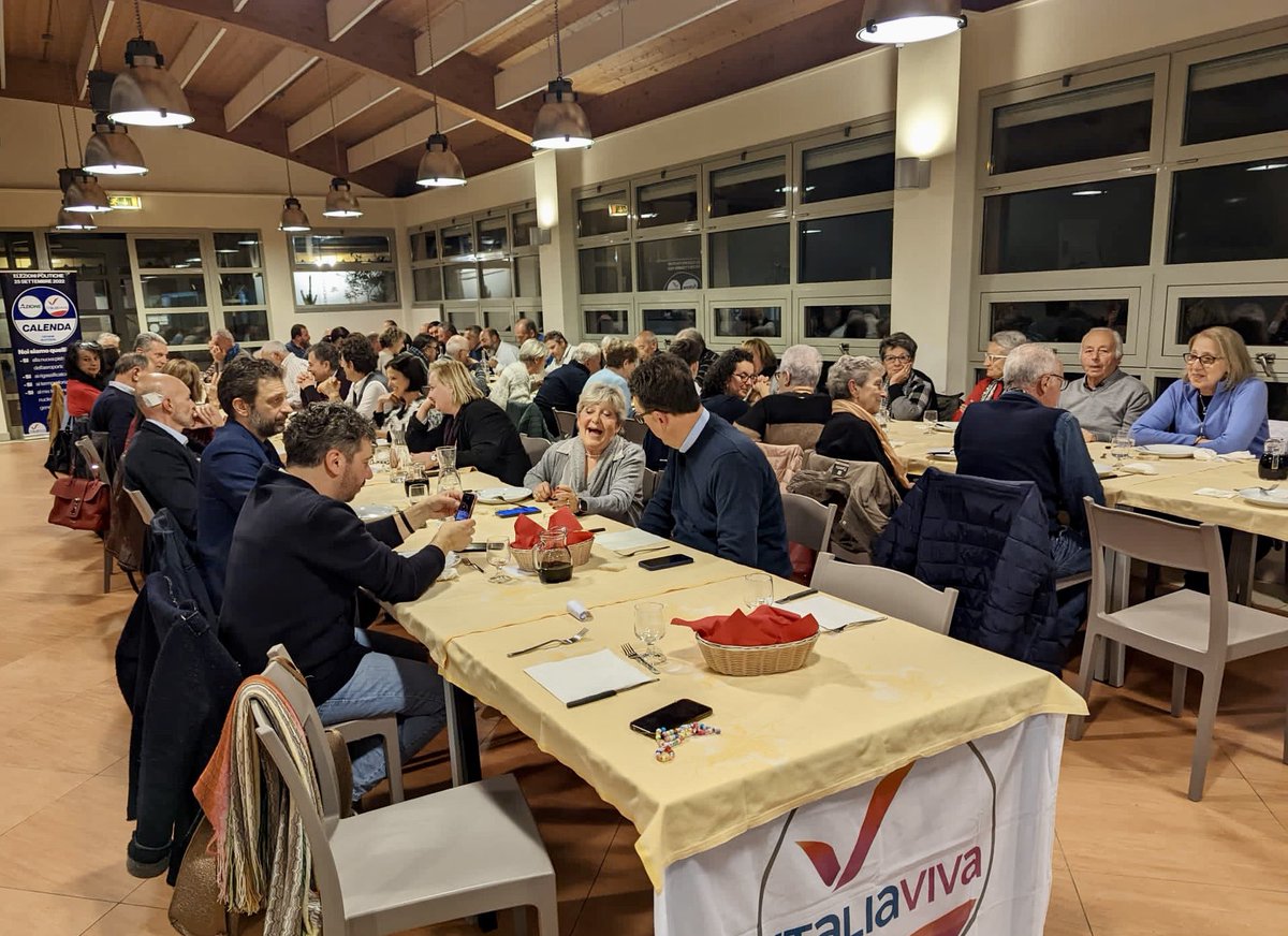 GToccafondi's tweet photo. Grazie Chianti! Ieri sera bella e affollata serata con gli amici di San Casciano (12,5%), Impruneta (13,1%), Greve (11%), Barberino Tavarnelle (11,1%). 
Gli altri rimbalzano tra slogan di piazza e decreti scritti male.
Noi andiamo per la nostra strada da riformisti, #TerzoPolo https://t.co/7JmaOcmHCl