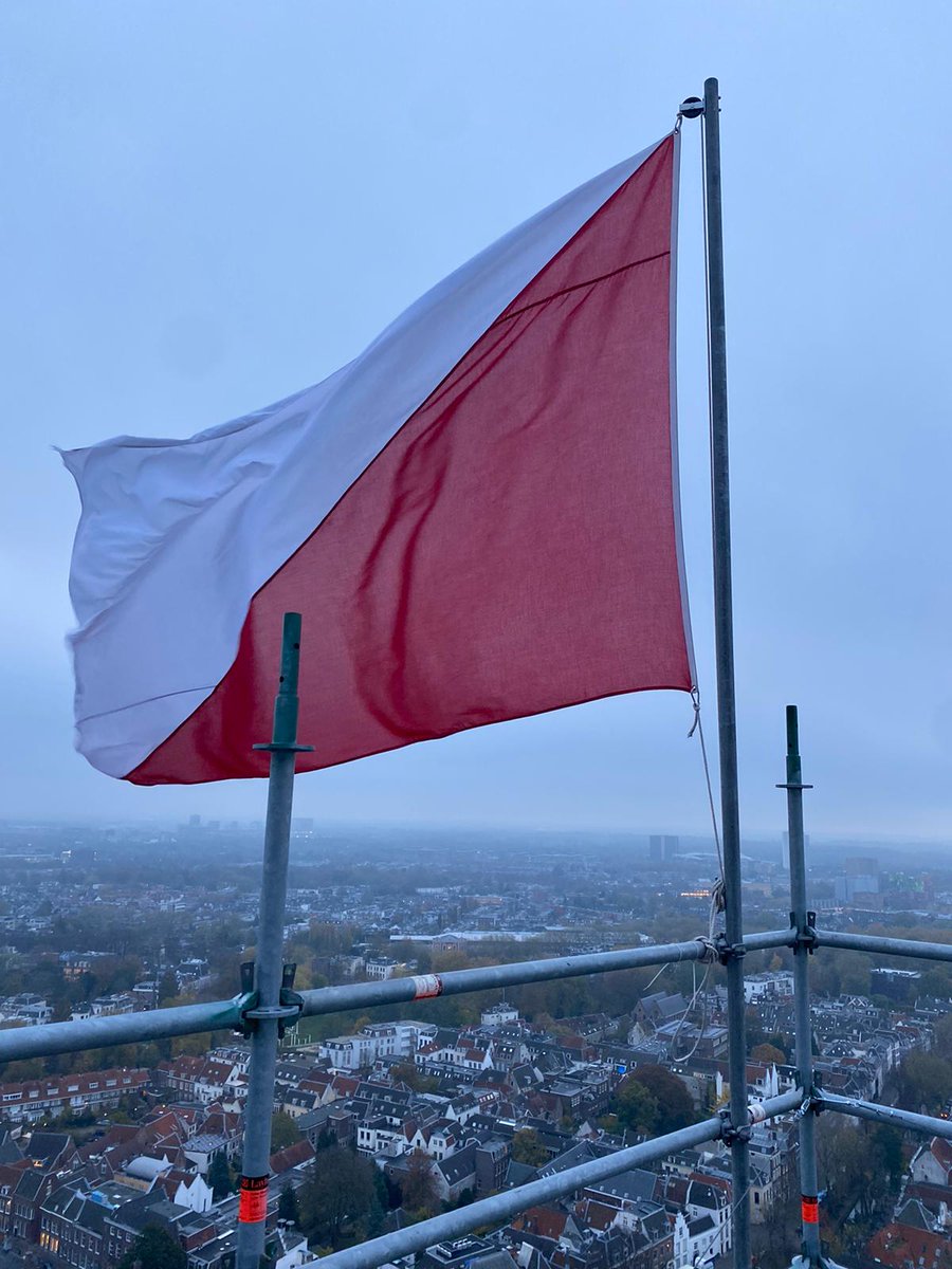 Goedemorgen! Vandaag is het Sint Maarten, de beschermheilige van de stad Utrecht. Kom je vanavond ook kijken naar de sint Maartensparade? #utrecht #sintmaarten #utrecht900
