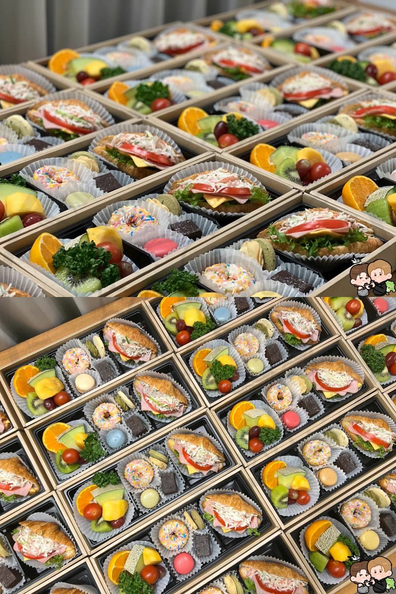 SeoChan_BDO's tweet photo. “재찬이 쏩니다! 맛있게 드세요!”
“1위 축하해요~”

To celebrate Jaechan’s first music show win, Seochan Business Development Office prepared food support for Jaechan and the staff of “It’s a Dream” on 2022/11/09. Enjoy the meal~

 #JAECHAN #재찬 #꿈이야 https://t.co/YGnFis4Ytw
