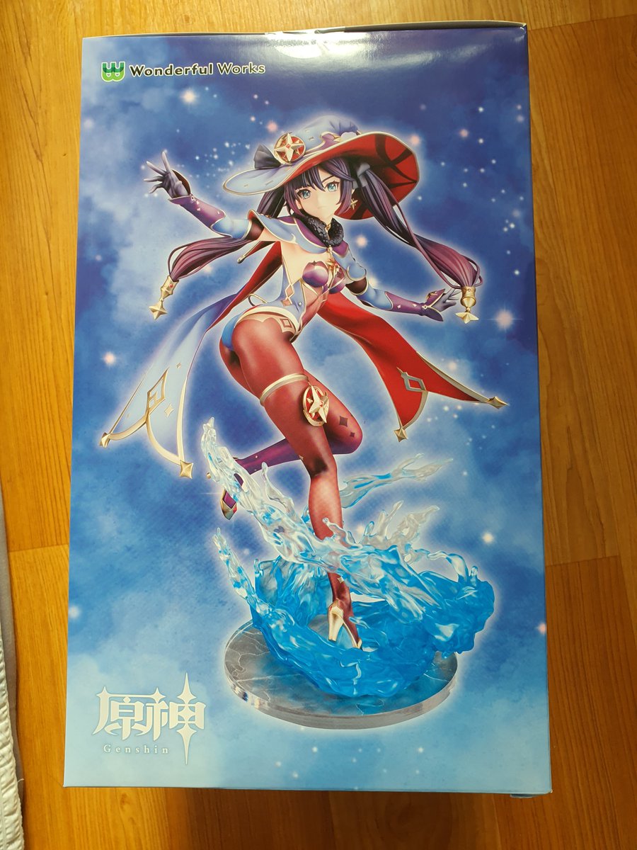 출근 전 모나 피규어가 왔으니 개봉! 