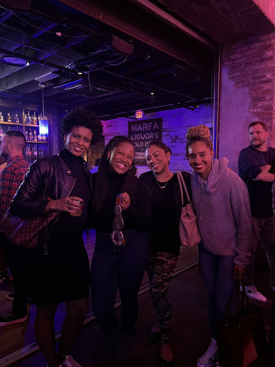 Nashvilleeeee 🖤🖤 <a href="/anjiekonte/">Anna N'Jie-Konte, CFP® 🇵🇷🇬🇲</a> <a href="/jaqcampbell/">Jacqueline “jaQ” (Alexander) Campbell</a> and Lauryn Williams 💫