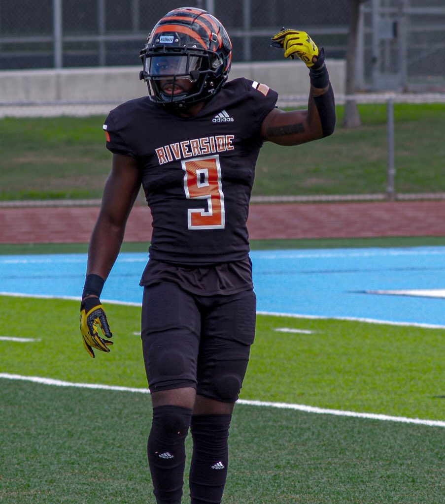 keithannba9's tweet image. Updated Highlights. Check me out! hudl.com/v/2JUu6A