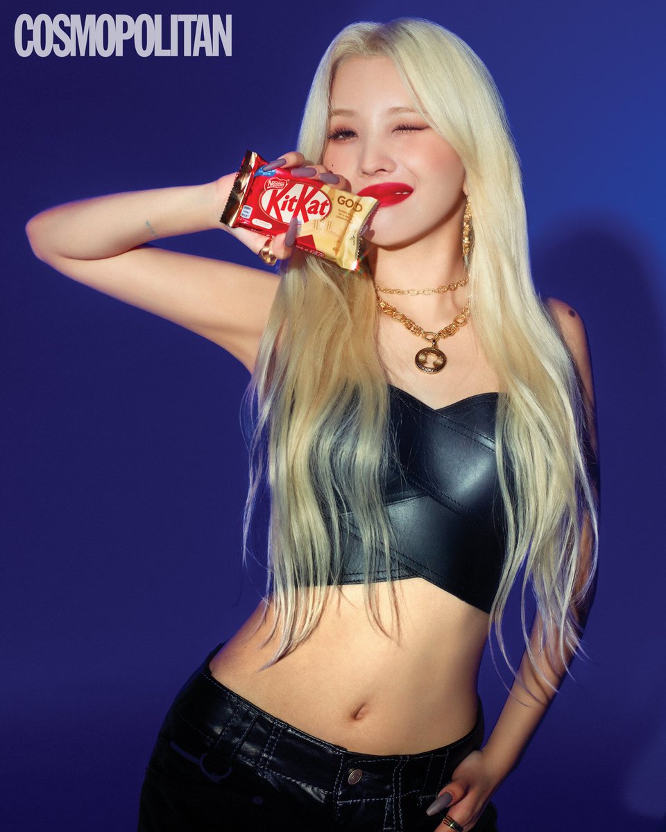 #제작비지원
KitKat, My Gold Wish💫

공개하자마자 화제가 된 #코스모폴리탄 과 #킷캣 그리고 #전소연 의 만남🌟 영롱함 만렙, 그 마지막 화보를 공개합니다. 
#아이들 #여자아이들 #idle #gilde #jeonsoyeon #soyeon #소연 #전소연화보

instagram.com/p/CkzejFyrKgl/…