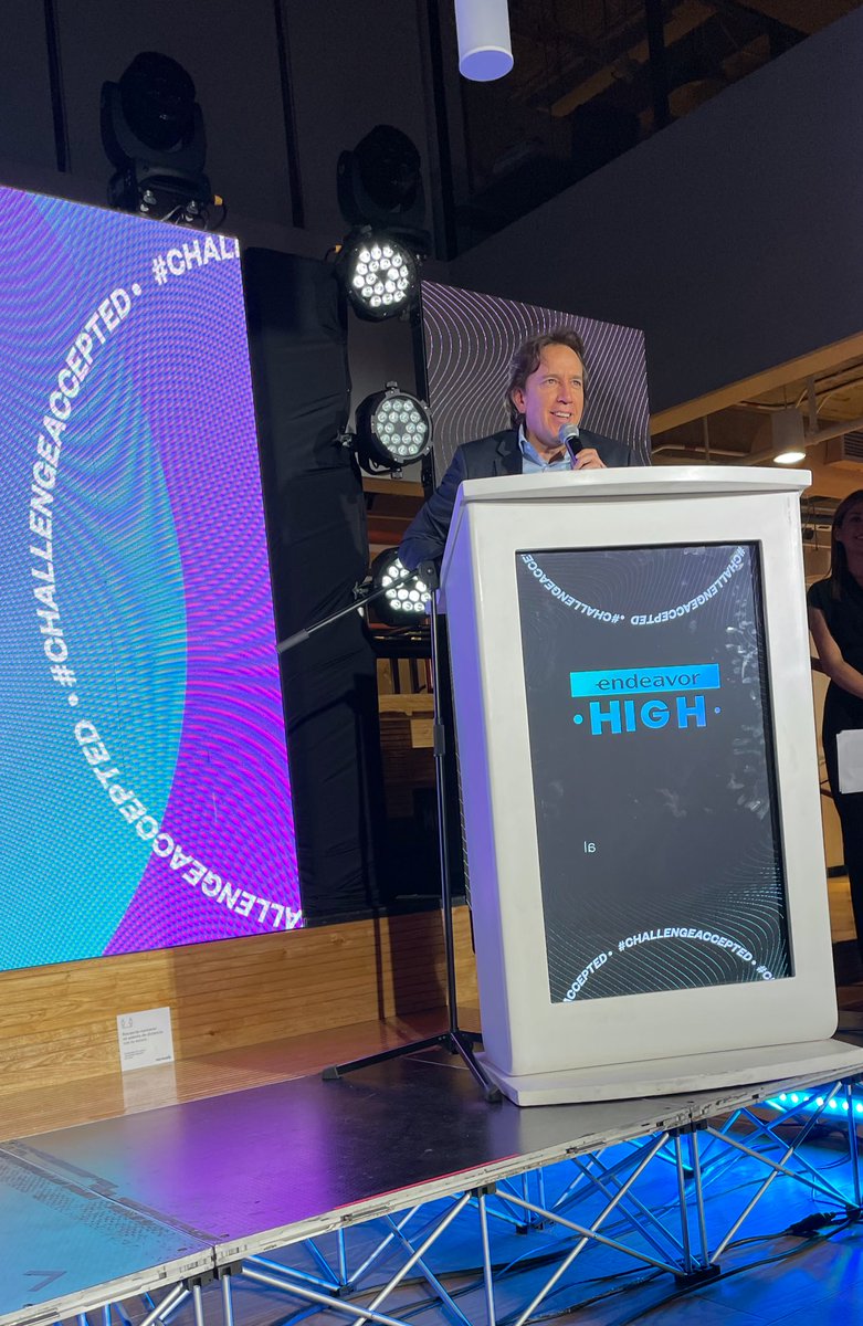 EndeavorCol's tweet photo. “Es nuestro turno como comunidad para redoblar esfuerzos, participar y actuar ante los retos que vienen para el ecosistema emprendedor”. 

@kennethmendiwelson, Presidente de la Junta Directiva en Endeavor Colombia, nos habla sobre la #ComunidadEndeavor. 🚀🙌🏼 https://t.co/eKPWat9SLB