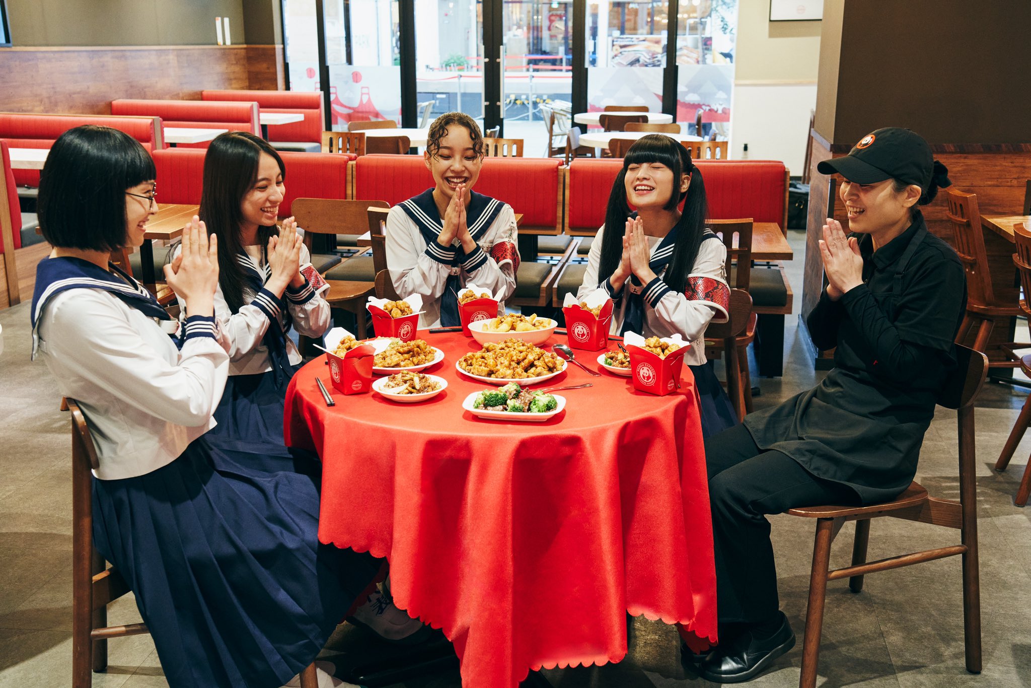 超レア！新しい学校のリーダーズ公式ジブリとコラボの巾着 ATARASHII GAKKO! - 新しい学校のリーダーズ on X: 