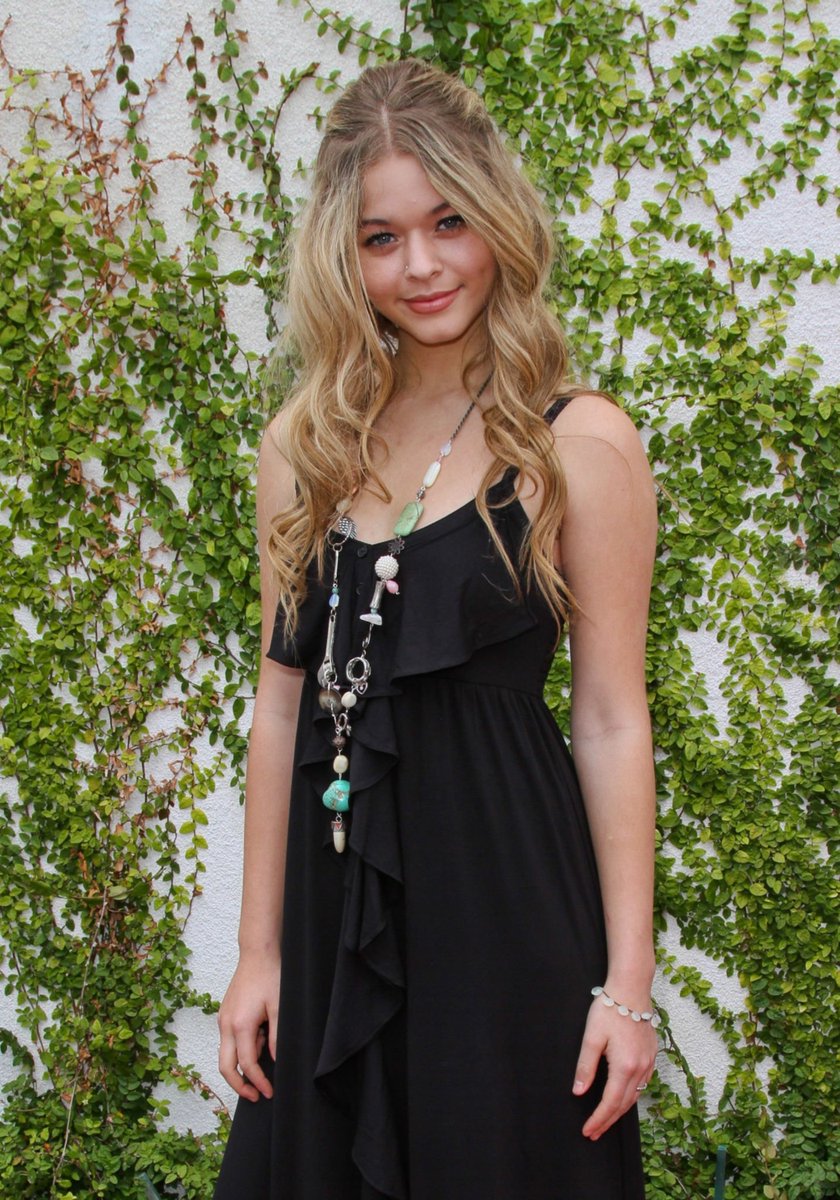 spbrmedias's tweet photo. Adicionamos fotos de Sasha Pieterse no dia 22 de maio de 2011 no Dream Magazine's Summer Kick Off And Clothing Line Debut Fashion Show Benefiting Caley Camarillo.

📸 Confira em https://t.co/Nv9hG1l8Zu https://t.co/pC5oyTdv20