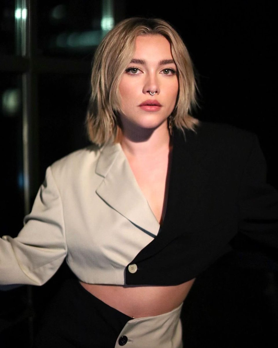pughposts's tweet photo. FLORENCE PUGH EVERYONE https://t.co/aOge030VyI