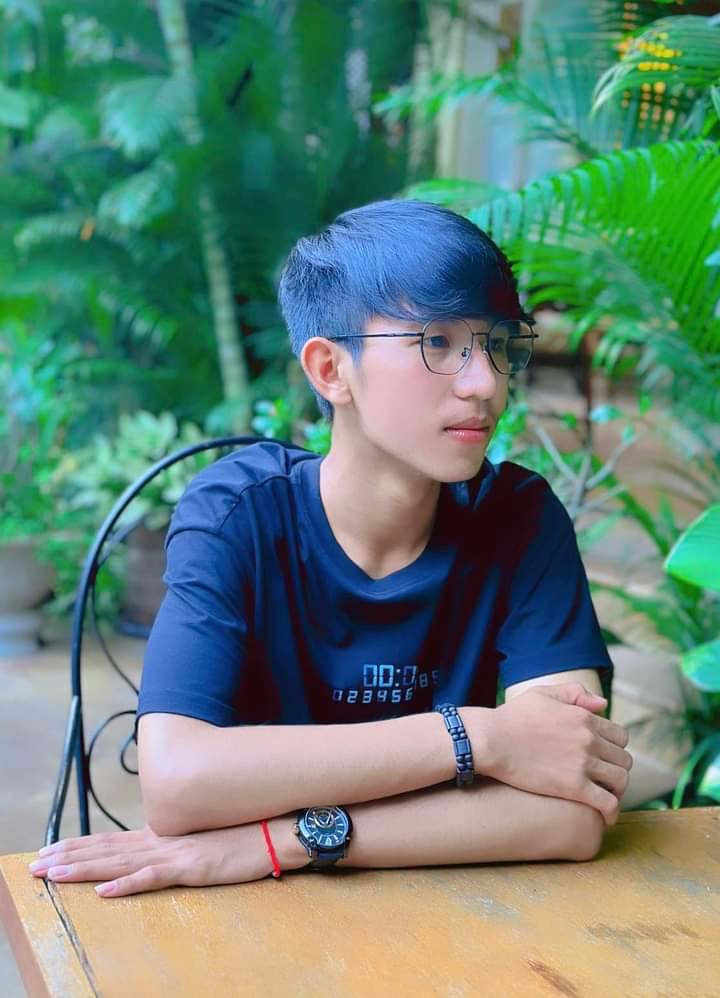 ហៃ ណា tweet media
