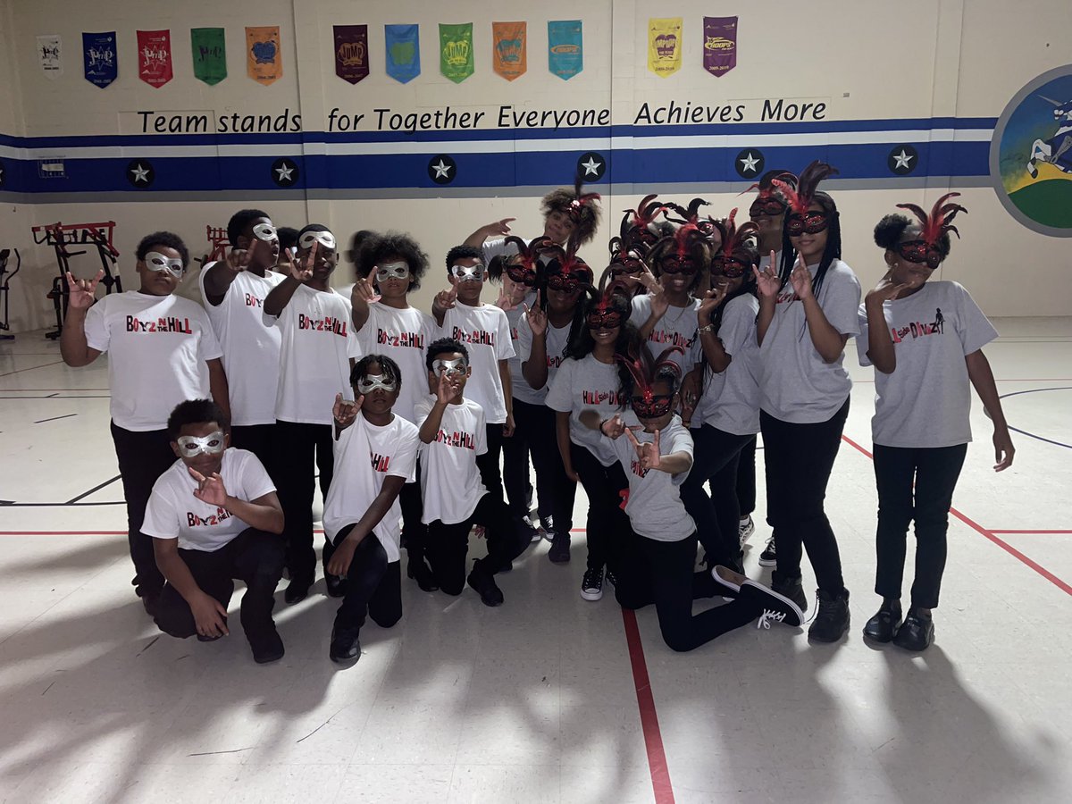 Ladies and gentlemen, I present to you the New Members of CHISD first District Step Team. Thee “Boyz N The Hill” and Thee “Hill Side Divaz” Steppers..