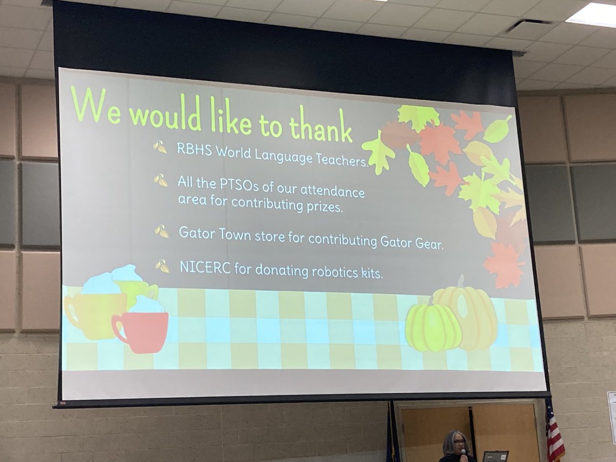 tarablack811's tweet photo. We had a great time at our Bingo &amp; Bazaar @RBHSGators @LOWLT https://t.co/ruUPA4SUMe
