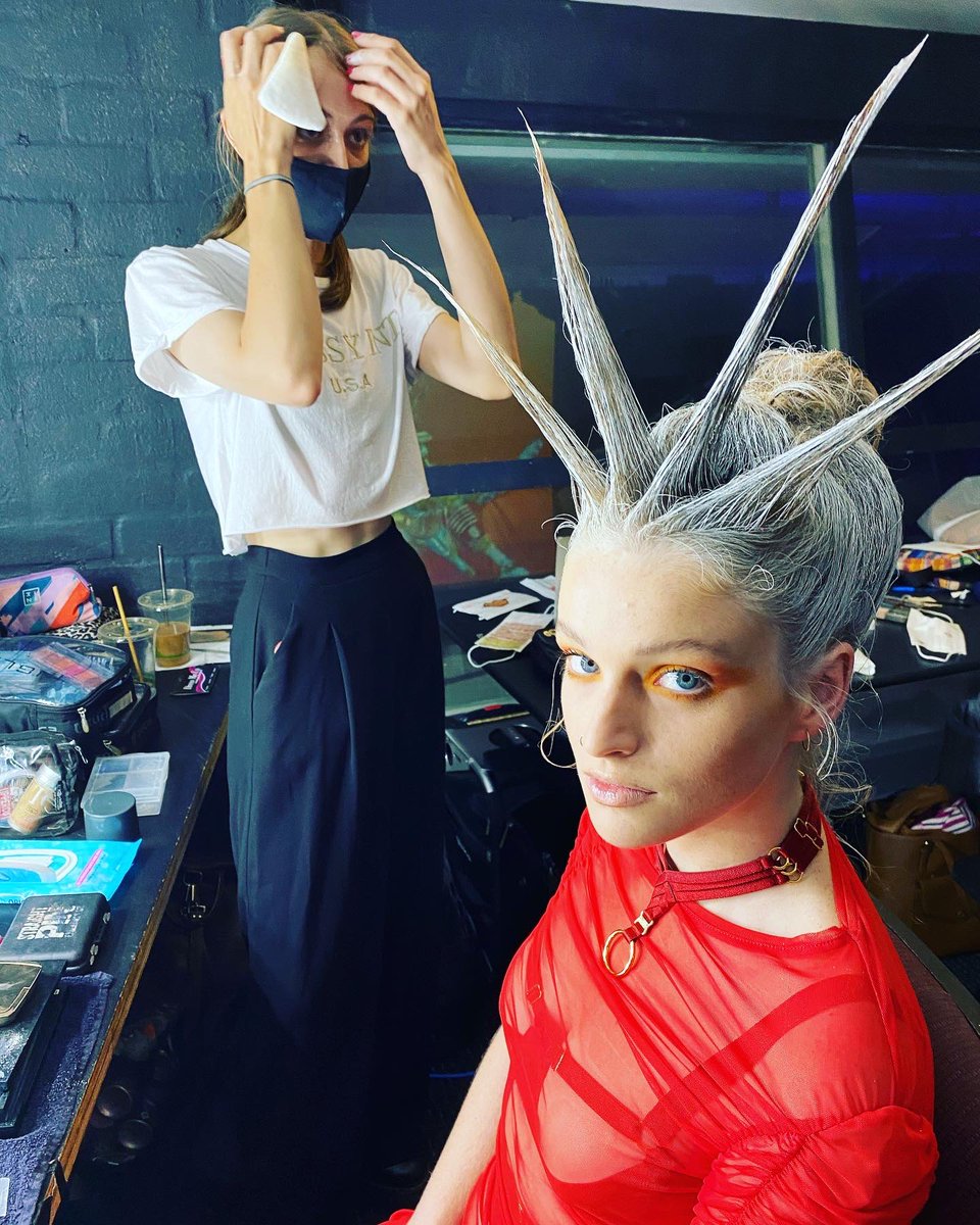 TheDreamChannel's tweet image. 2. In branching narrative films, audiences can go into VR mode to complete story branches. The level of detail required in Hair &amp;amp; make so audiences can get up close &amp;amp; personal is paramount . Meet #princesslea . #kgrindstudios #NFTVformat #Web3Gaming