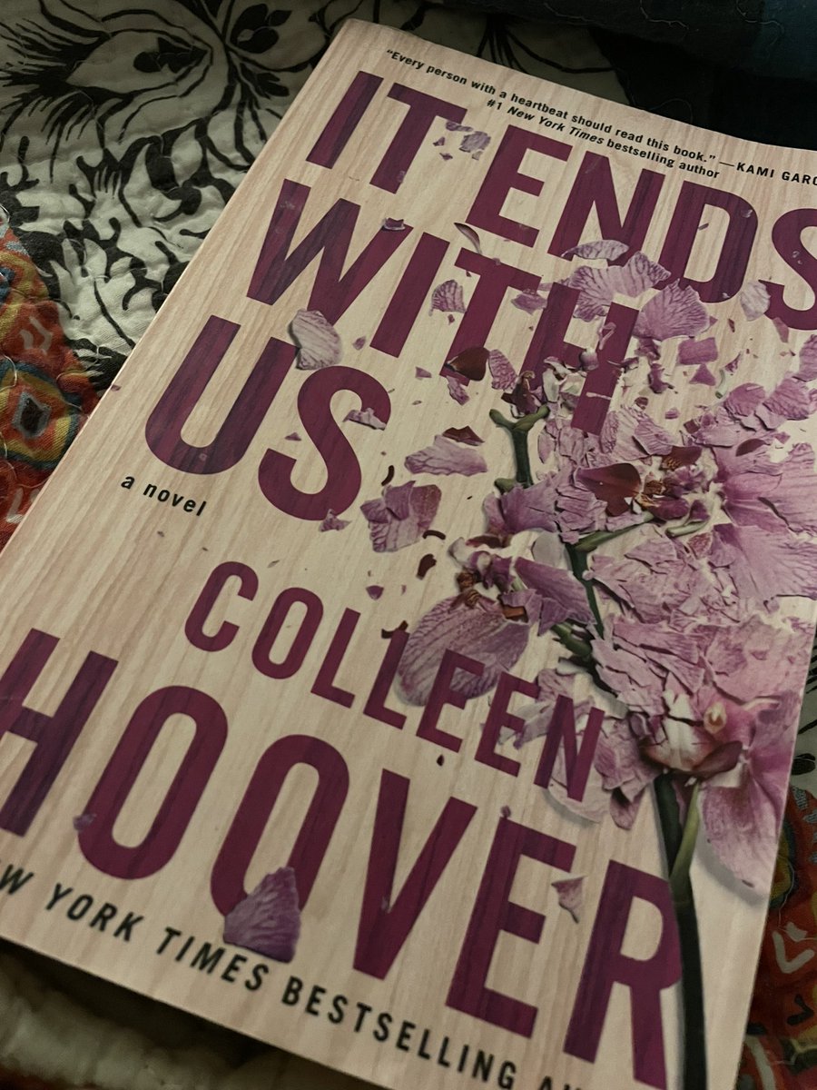 zmarie_2016's tweet photo. Can’t. Stop. Reading. 📖 Thanks, @colleenhoover for motivating me to start reading again. #Relaxing #Reading #ItEndsWithUs #colleenhoover https://t.co/Tf6ao2Z7Sq
