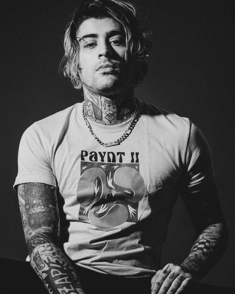 WayneBarryBaby's tweet photo. My talented gorgeous KING! π₯
#Fireinside by #YungBleu ft #ZaynMalik https://t.co/FWluHUIw6m