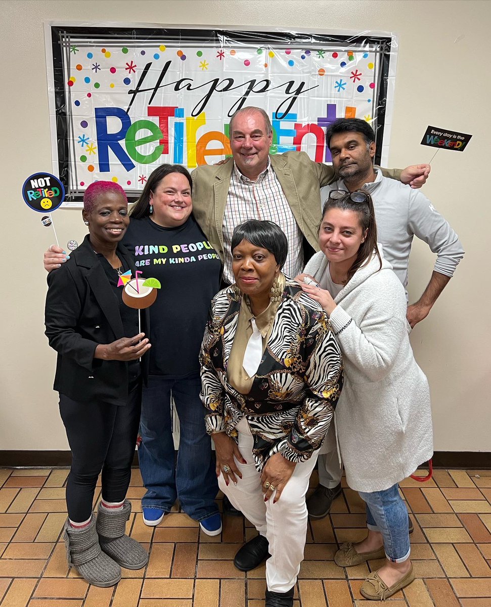 CrescentTownCC's tweet photo. Crescent Town Club would like to congratulate Tom on his retirement and thank him for his 32 years of service! 🎉🎉🎉 He will greatly be missed! #32YearsOfService #HappyRetirement #Congratulations https://t.co/JmofnITV32