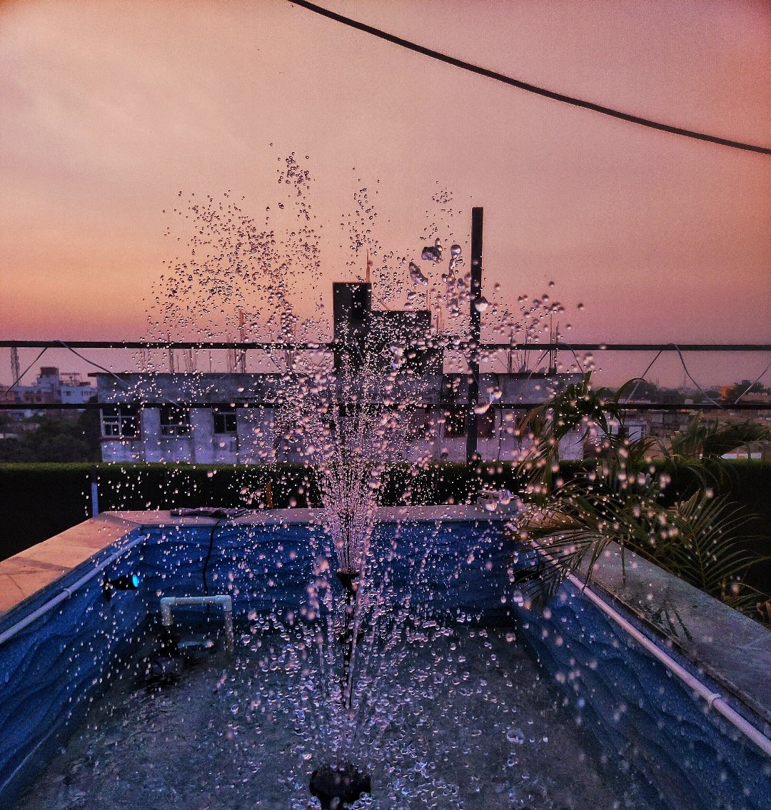 Flying water 
.
.
Check it out on pindle 👇
.
.
Shot on <a href="/motorolaindia/">Motorola India</a> 
.
.
pindle.io/web/share?sid=…
.
<a href="/Pindle_India/">PINDLE INDIA 🇮🇳</a> #pindle #pindlegem #sunsetphotography #NFTCommunity #photography