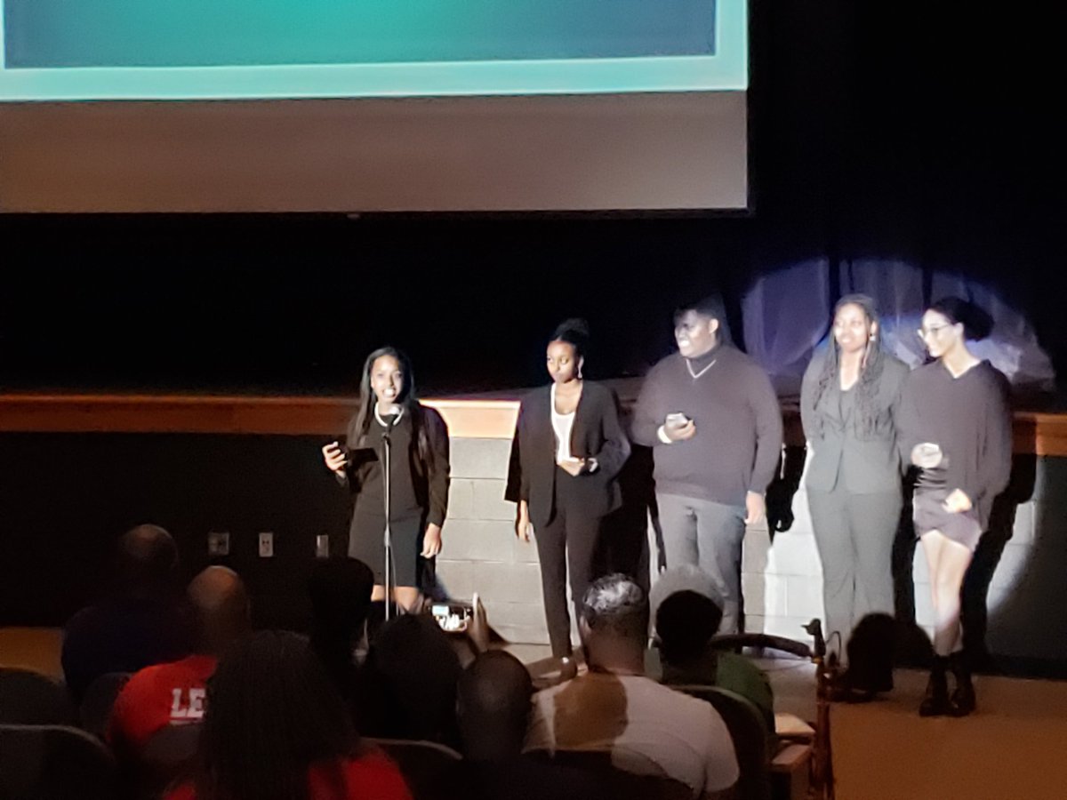 What an amazing night of excellence and education as we kicked off the new African American Awareness Club <a href="/LittleElmHS/">Little Elm HS</a> we are so appreciative of all the sponsors, administration and community leaders who supported this event! @LEHS_Principal <a href="/lecollegeready/">LE College Readiness</a> #AAAClub
