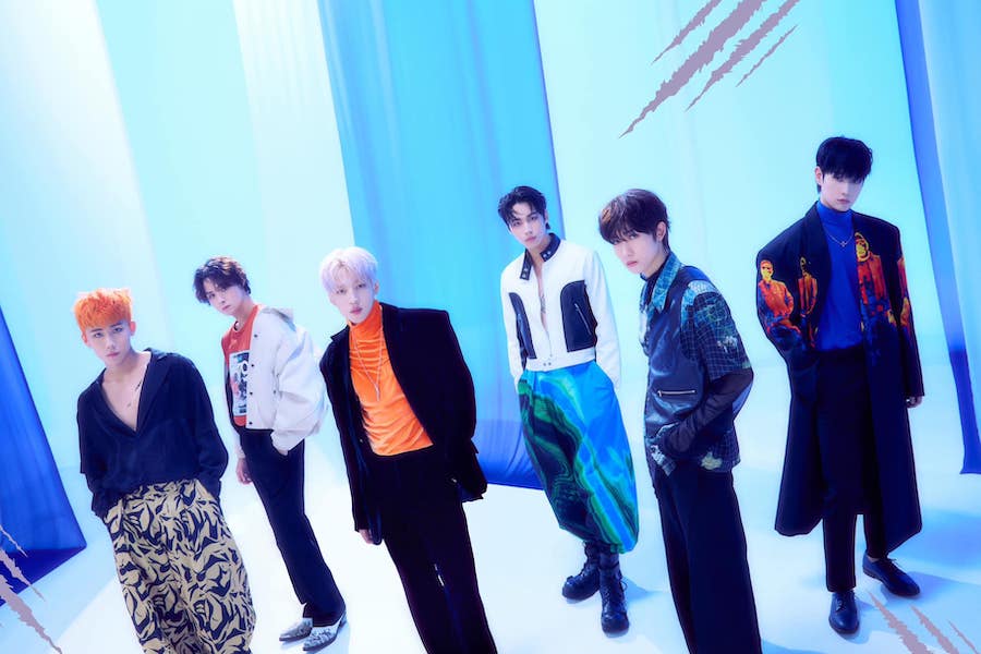 soompi's tweet photo. #DKZ Confirmed To Perform At #2022MAMA Awards As Winner Of "#RoadToMAMAAwards" 
https://t.co/7m87M93vUU https://t.co/D4GvIZBwqF