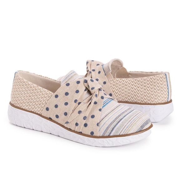 KransSarah's tweet photo. So good I had to share! Check out all the items I'm loving on @Poshmarkapp #poshmark #fashion #style #shopmycloset #louisphilippe #mukluks: https://t.co/uBbOC9FpeP https://t.co/o4SApwccmI