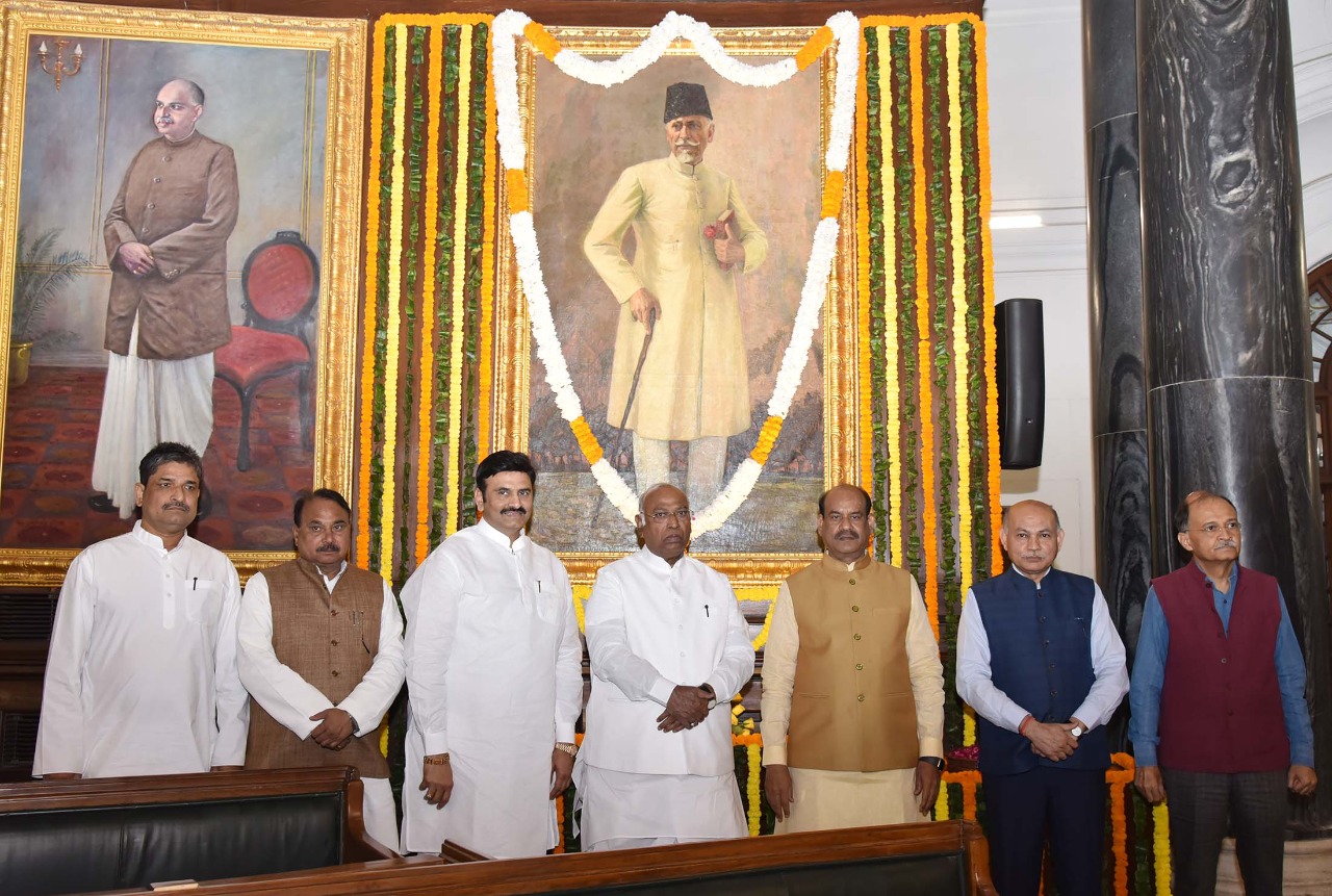 LOK SABHA on Twitter "Lok Sabha Speaker Shri ombirlakota; LoP in