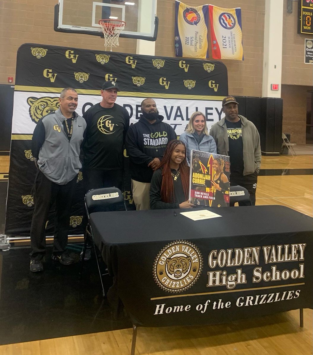 rungvgrizz's tweet image. Congratulations to @rungvgrizz track star @AdonijahCurrie for electing to continue her academic and athletic career as a member of the @SunDevilTFXC team! 
#forksup 
#itsgoodtobeagrizzly