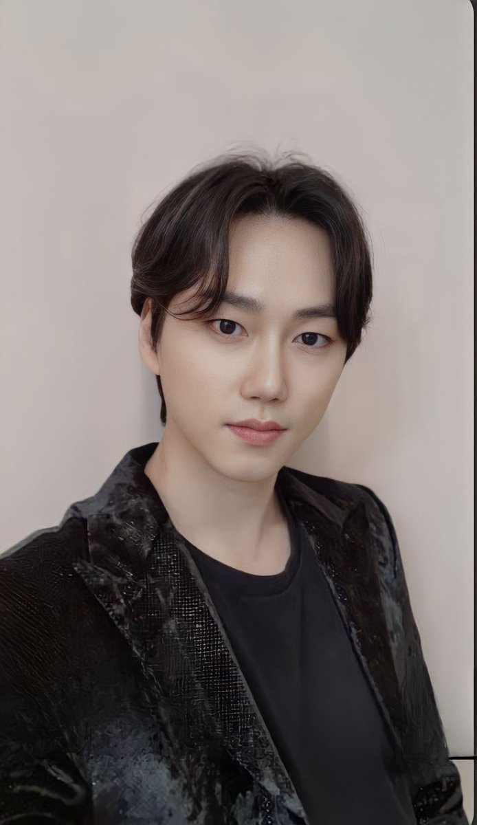 27_adriz's tweet photo. Tenemos oficialmente 4/7 ya de vuelta ... #Vampz aguanta un poco más, en solo 2 meses tendremos OT7 juntos forever 💜💜

#VAV7thAnniversary #PrinceIsBack #VAV #브이에이브이 #뱀즈 #SeeYouSoon
#뱀즈_놀러와요ㅎㅎ
@VAV_official @twt_VAV https://t.co/zhzPXggdbb