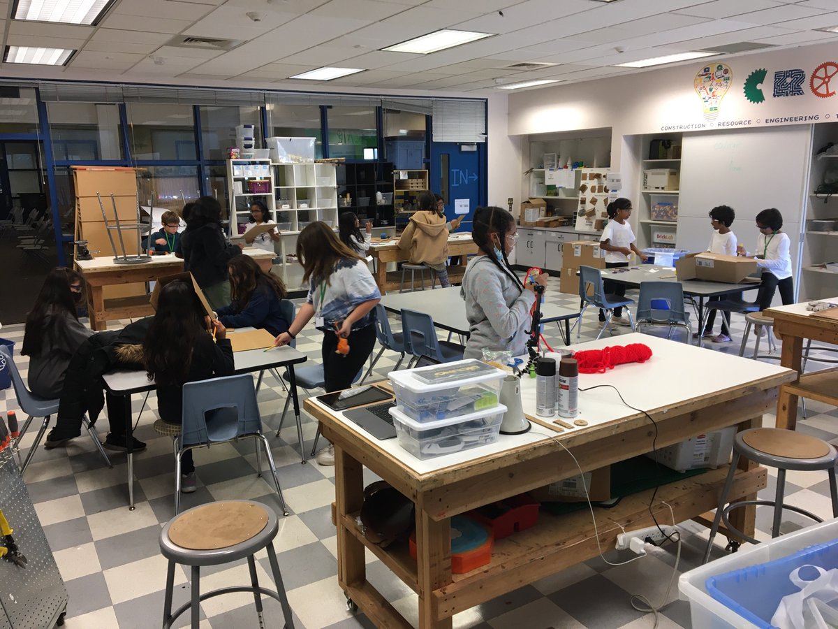 DeVargas Elementary tweet media