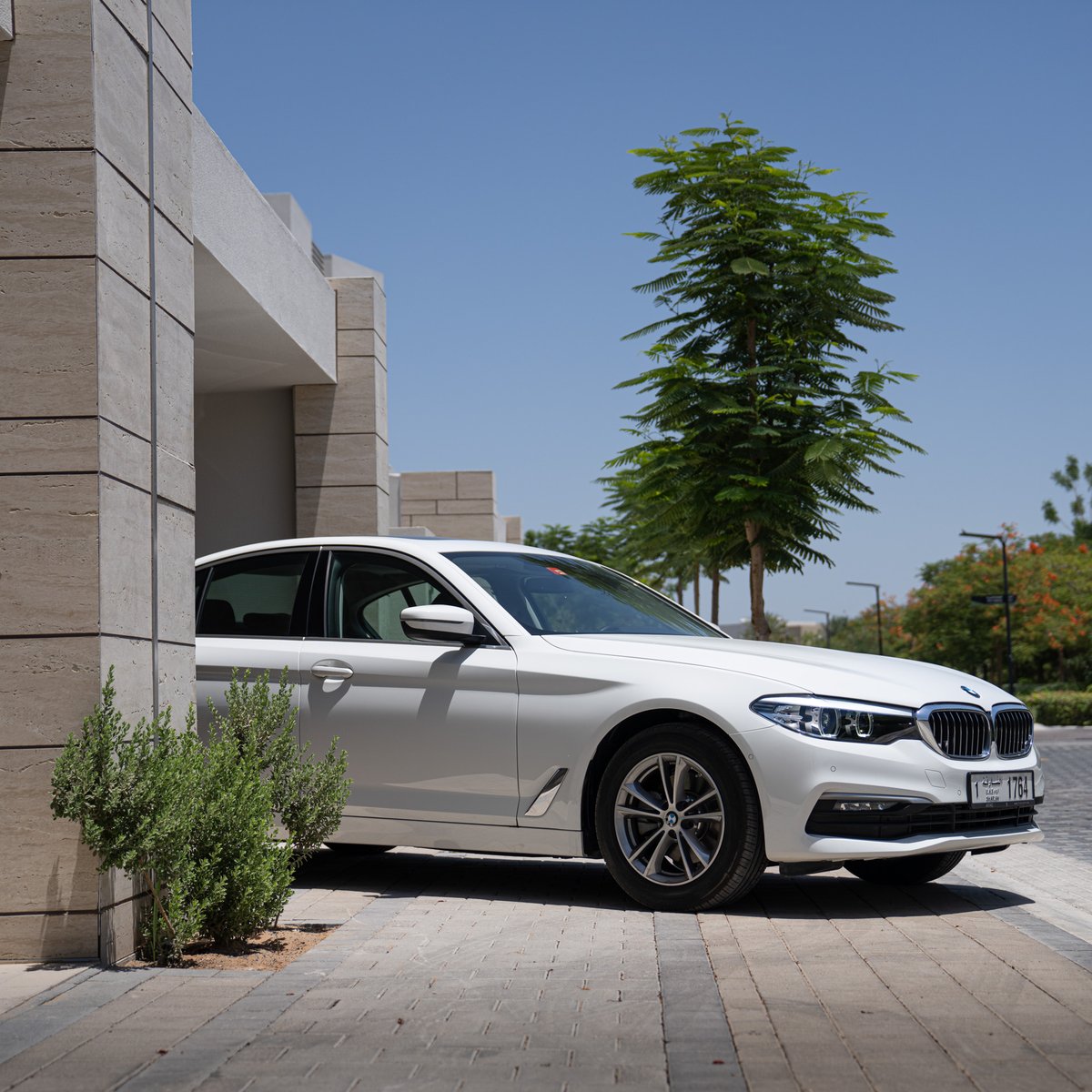BMW_AGMC's tweet photo. An icon that impacts instantly.​

Discover The 5 today – drop us a DM or call 800-AGMC to book your test drive. ​

#BMW5Series #The5 #AlpineWhite #sharjahcars https://t.co/01Skc68T24