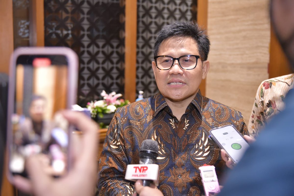 Siang boss
Ini kayak orang Jepang apa Korea ya?