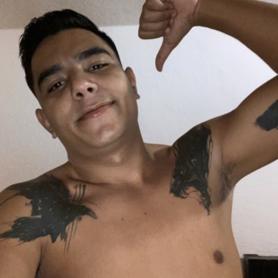 Cubanovergon20's tweet photo. #NuevaFotoDePerfil https://t.co/tFk4JMj6B0
