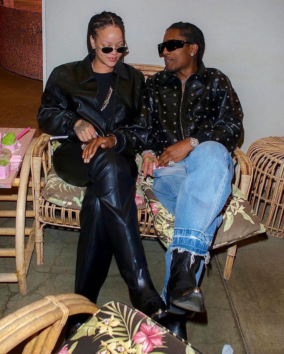 mrsawge11's tweet photo. Ice cream date 🍨 #asaprocky #rihanna https://t.co/SnYB9pjeLW