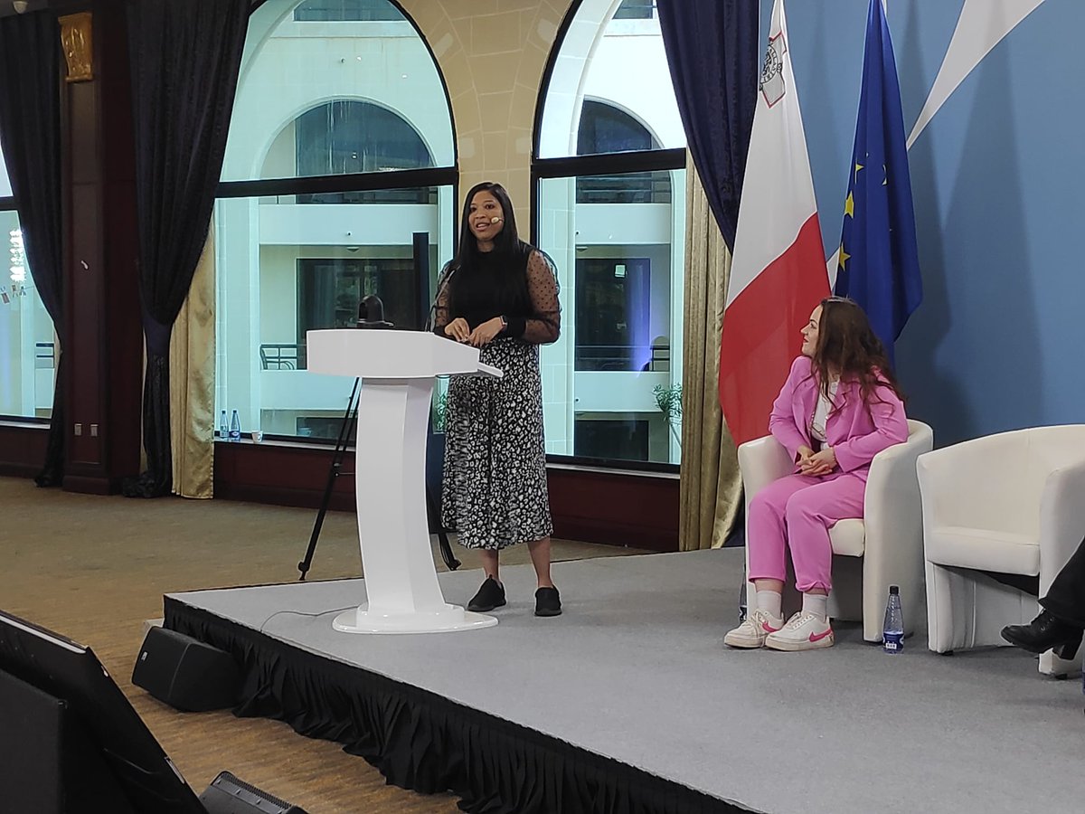 3CLMT's tweet photo. Journalists ought to consider whether they're bringing the necessary skills and perspective to the stories they cover.
@meghamohan
#ypi3cl22 https://t.co/tVQU2ZdTMF