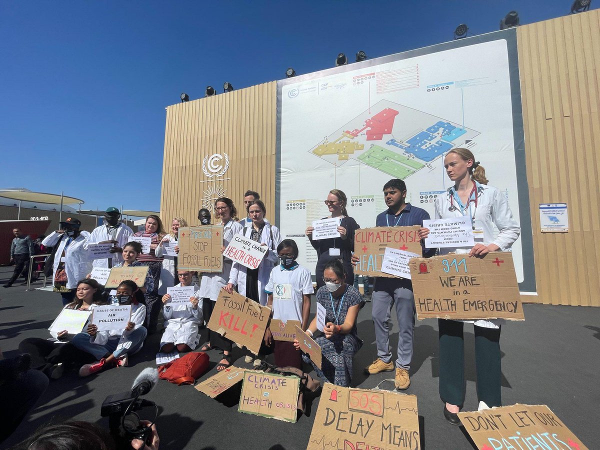 Our patients are dying from the climate crisis NOW! 1.5 is crucial to protect the life and wellbeing of billions around the world. To let this message be heard  health professionals are staging a die-in today at #COP27. #healthyclimate #stopfossilfuels
@WHO @GCHA @IFMSA  @IPSForg