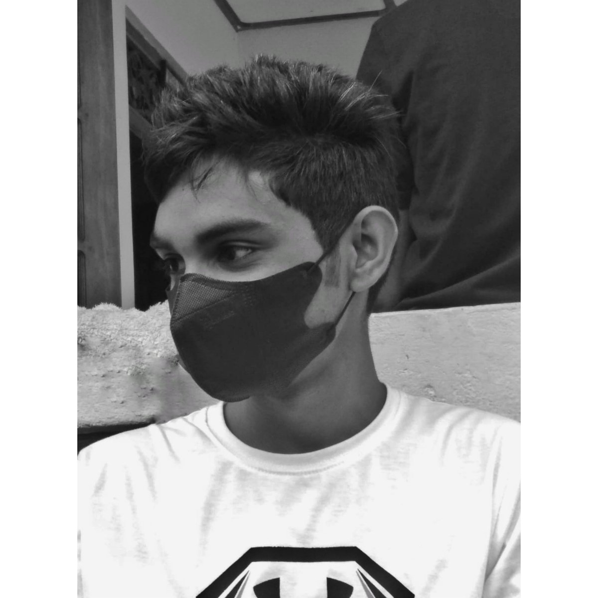 umesh_chamika's tweet photo. #NewProfilePic_ツ🖤🕊️ https://t.co/wgTZ8pWjHp