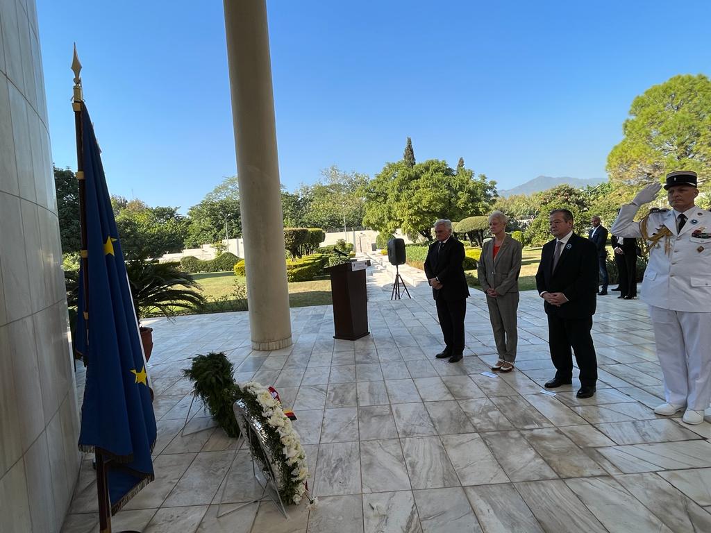 FranceinPak's tweet photo. 🇫🇷 🇵🇰#November11 armistice ceremony at #FranceinPak. Reading by the ambassador of @SebLecornu and @MIRALLESMP‘s tribute to all soldiers dead for #France, alongside 🇩🇪 @GermanyinPAK and 🇪🇺 @RKionka. Tribute to two soldiers killed in operations  last year A. Quélin and A. Martin. https://t.co/JSIoG2RodZ