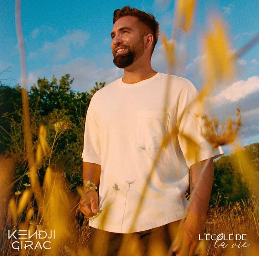 ✨ L’ECOLE DE LA VIE ✨ 

Nouvel album de <a href="/GIRACKENDJI/">Kendji Girac</a> désormais disponible partout ! 

kendji.lnk.to/EDLV?fbclid=PA…

Nous souhaitons beaucoup de succès pour ce 5ème album ! 📀💿

Vous avez déjà vos coups de coeur ? Dites moi en commentaires